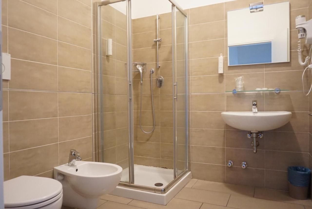 טרנטו I Dodici Mesi Rooms&Apartments מראה חיצוני תמונה